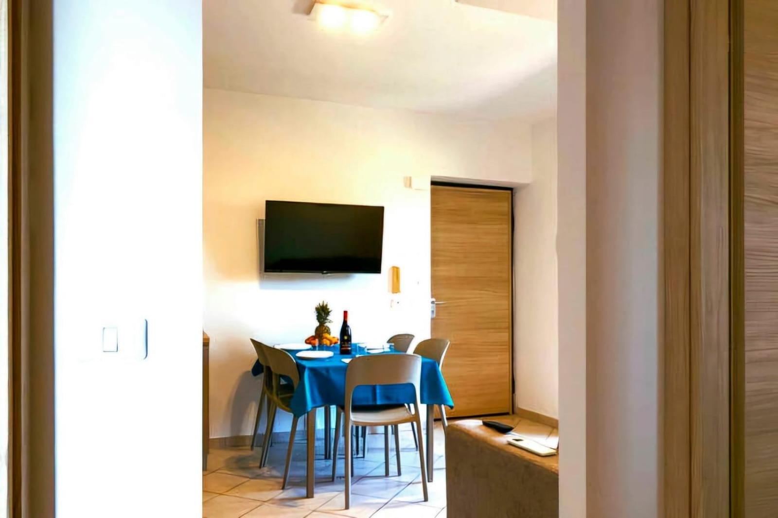 Magico Apartments - 450M Dalla Spiaggia Капо-д'Орландо Экстерьер фото